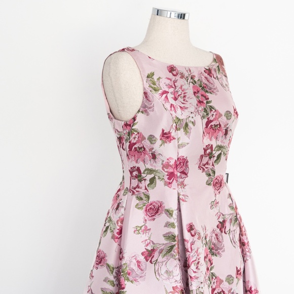 Adrianna Papell - Floral Boat-Neck Floral Jacquard Dress - Picture 9 of 14